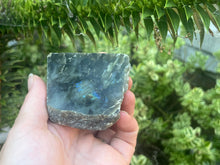 Load image into Gallery viewer, Labradorite
