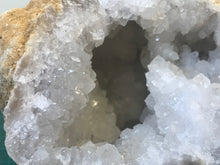 Load image into Gallery viewer, Quartz geode
