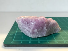 Load image into Gallery viewer, Kunzite
