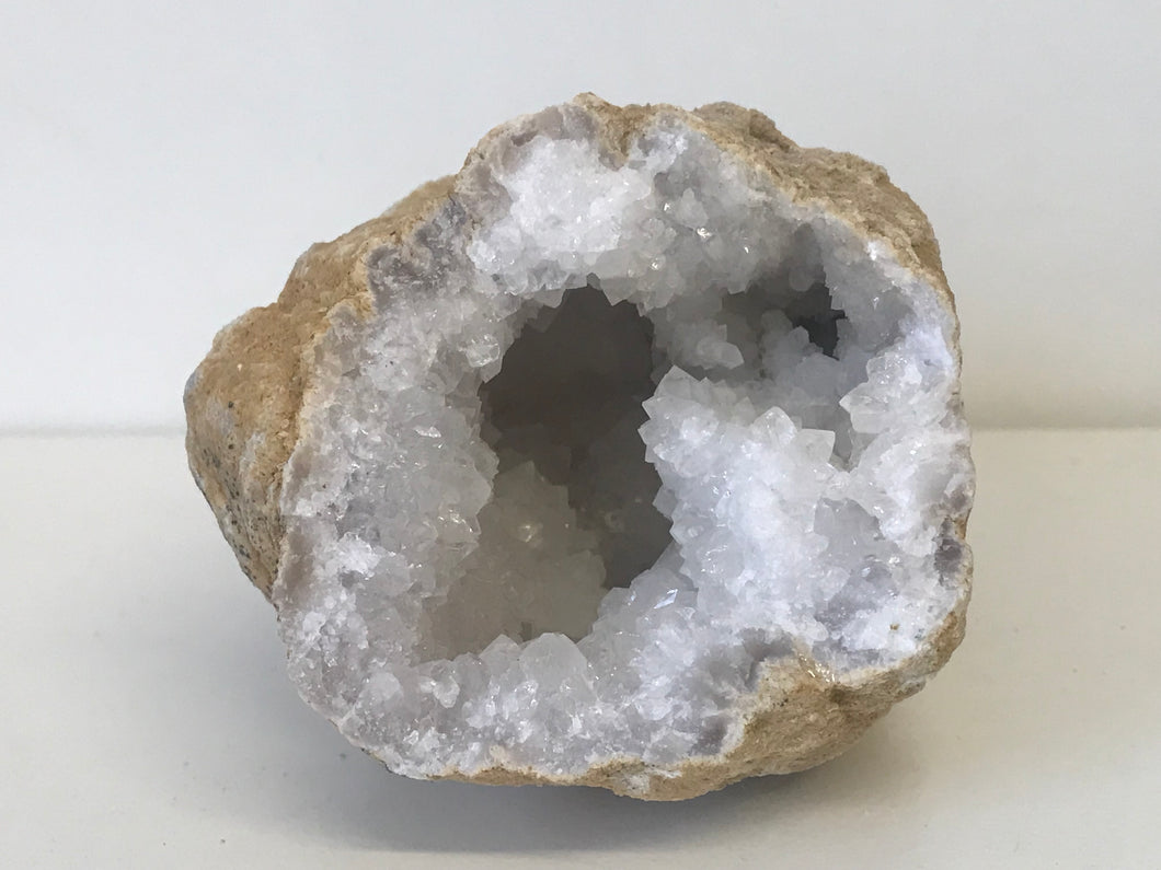 Quartz geode