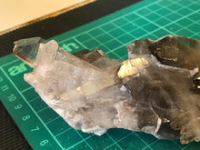 Load image into Gallery viewer, Smoky quartz
