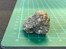 Load image into Gallery viewer, Pyrite chispas
