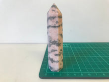 Load image into Gallery viewer, zebra stone point
