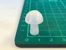 Load image into Gallery viewer, New Jade carved mushroom
