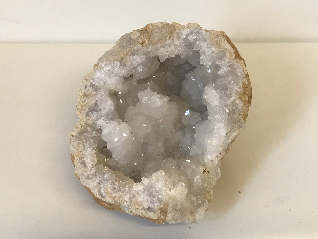 Quartz geode