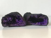 Load image into Gallery viewer, Purple and gold dyed geode pair
