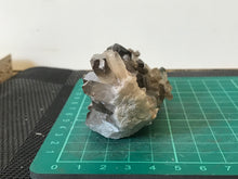 Load image into Gallery viewer, Smoky quartz
