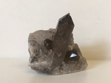 Load image into Gallery viewer, Smoky quartz
