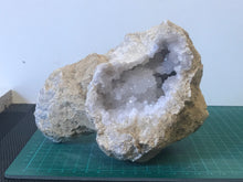 Load image into Gallery viewer, Quartz geode
